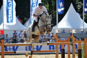 Bundeschampionat 6jährig unter Henrik von Eckermann